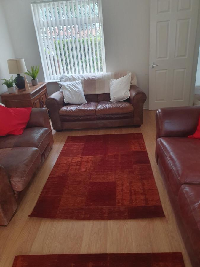 Quiet House 8 Mins From Nec/airport * Marston Green