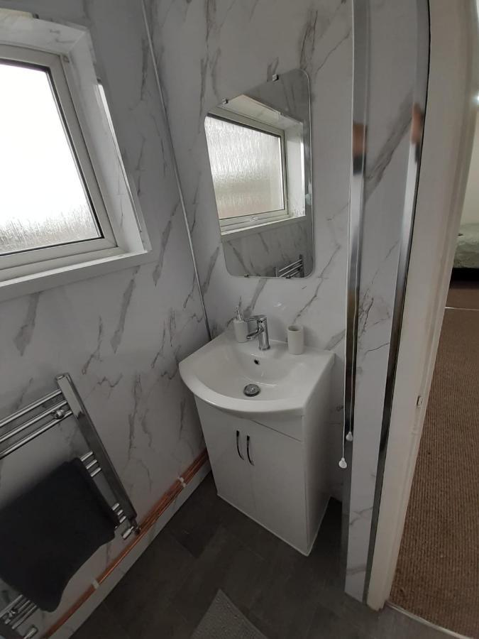 Ferienhaus Quiet House 8 Mins From Nec/airport *