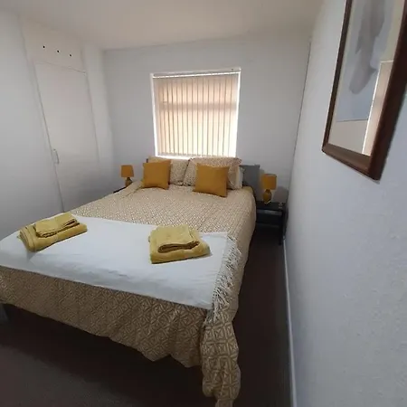 Quiet House 8 Mins From Nec/Airport Villa Marston Green Exterior photo