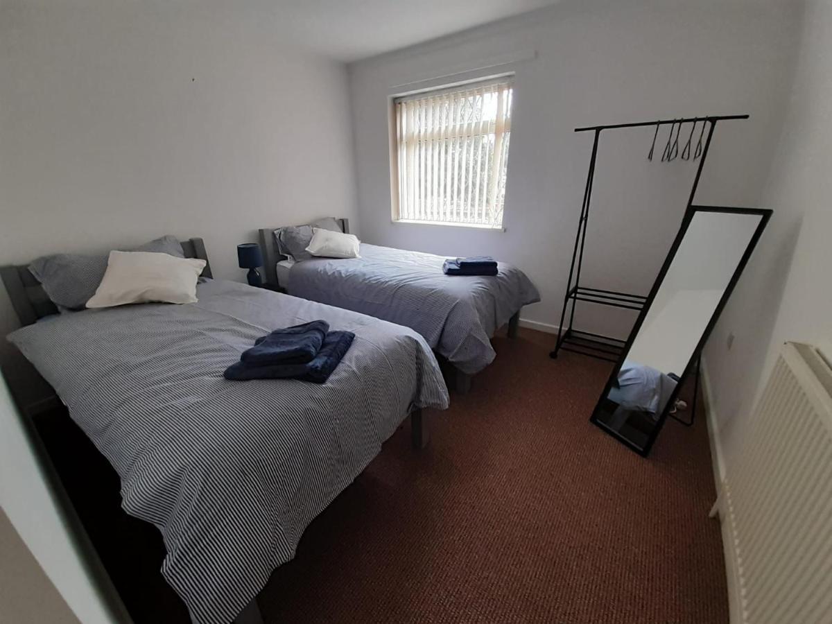 Quiet House 8 Mins From Nec/airport Holiday home *