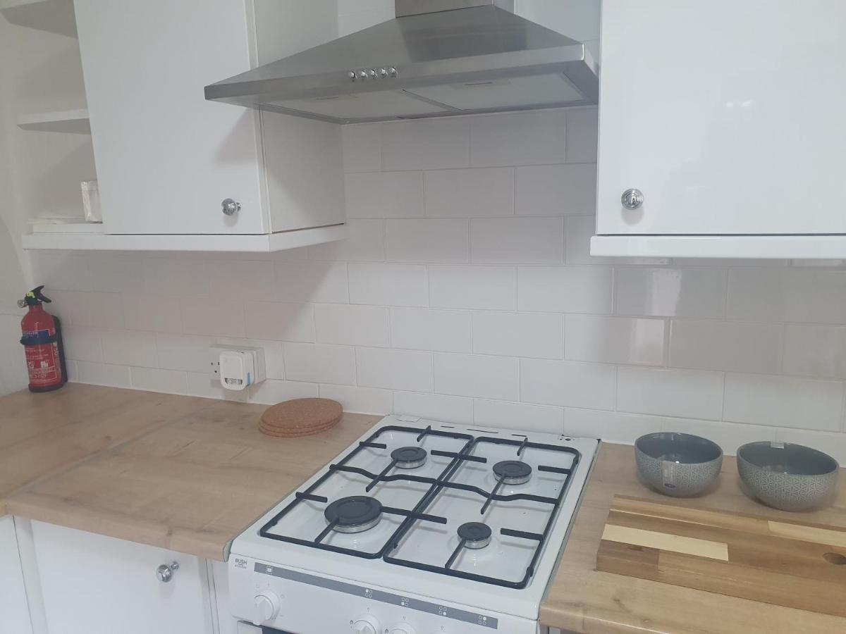 Holiday home Quiet House 8 Mins From Nec/airport *